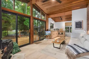 Black River Haus - Scandinavian Riverfront Cabin Muskoka - Image 5
