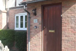 A True Gem of a Cottage in tranquil surroundings - Image 4