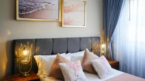 Stylish Condo w/Car. Walk to beach! - Image 4
