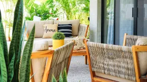 Stylish Condo w/Car. Walk to beach! - Image 2