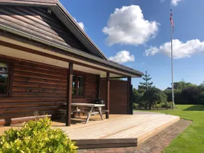 Unique stay in a quiet area - Image 2