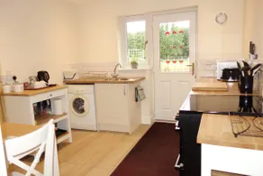 Annies Annexe in Hollesley for 2 Guests - Image 4