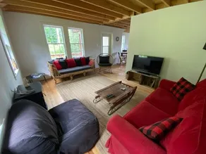 Le Highwater - Cabin - Image 3