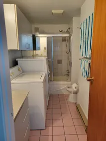 entire accommodation independent entrance - Image 2