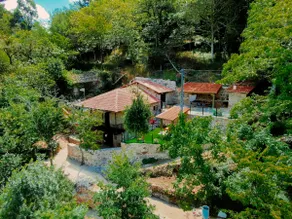 Aveiga Hidden House in Ribeira Sacra next to Miño - Image 4
