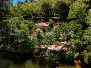 Aveiga Hidden House in Ribeira Sacra next to Miño - Image 3