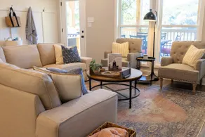 Lakefront 6BR retreat with private beach - Image 2