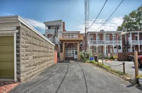 Historic Midtown 1-br apt with free parking space - Image 3