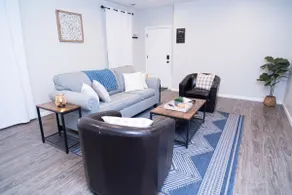 Modern Farmhouse Suite Newly Remodeled + Amenities - Image 4