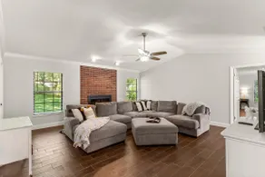 Clean Home in Quiet Equestrian Area 8 min from WEC - Image 3