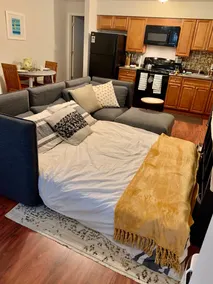 Cozy Oasis in Historic DC with Tempurpedic - Image 5