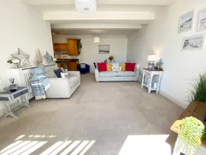 Coastal Mews House close to Beach - Image 4