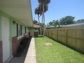 2 Bedroom 1 Bath Right Near The Beach. - Image 2