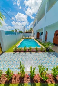 Lovely New 2BDR with Pool. Walk to Beach&Shops! - Image 5