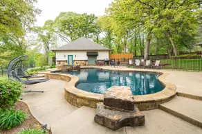 Piece of Paradise: Pool, Hot-Tub, Pickleball, 2-Acre, Pond, Privacy - Image 2