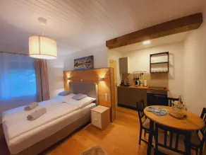 Tiny Kozma Apartment - Image 5