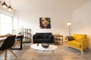☆ FRESHLY RENOVATED | CENTRAL | STYLISH | MODERN ☆ - Image 3