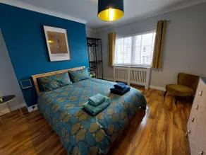Bright, Stylish, modern, centrally located flat - Image 2