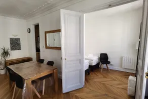3 ROOMS 4****, IN THE HEART OF THE HISTORIC DISTRICT OF VERSAILLES - Image 5