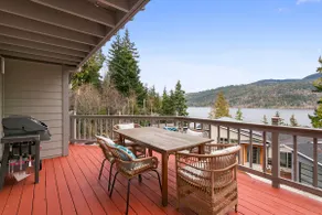 Sweeping Lake Views from Every Room! - Image 5