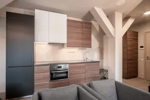 Spacious Design Studio w. Balcony and A/C - Image 5