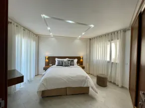Beautiful beachfront apartment at high standard - Image 5