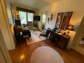 Vera's Suite - Charming renovated one bedroom. - Image 4