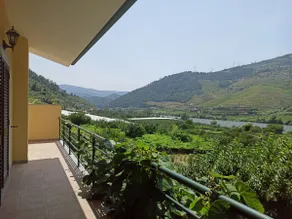 Vineyards Valley House - local accommodation - Image 3