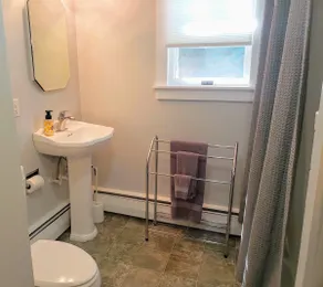 Cute Whole House for the Family - Image 5