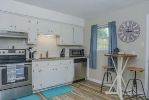 Townhomes Near the Bay - #2 - Image 4