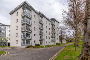 Exec Suite in Aberdeen | Free Parking & Balcony - Image 3
