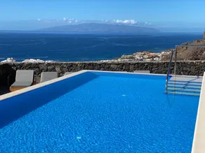 Luxury Villa Maria private heated pool Free Car except Christmas - Image 3