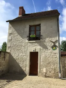 La Cour aux Moines, quiet cottage with large garden - Image 3