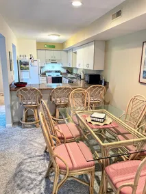 COZY 3BR BEACH LOFT - pool/tennis court - Image 4