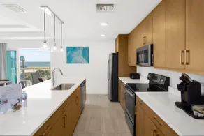 Modern design in tropical paradise - Image 5