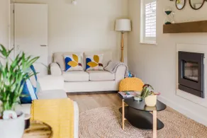 'Fifteen off the Green'- 1 Bedroom Cotswolds Home - Image 3