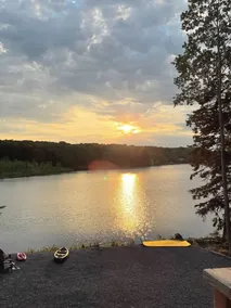 Spacious Pocono Lakefront Retreat w/ Amenities - Image 2