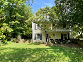 The Venable - A Gorgeous Home in the Heart of UVA - Image 2
