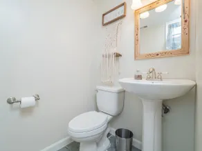 Newly Updated 3 Bedroom Townhome in Heart of Cary - Image 4