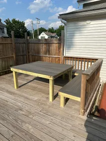Comfortable 2 bedroom home in center of town. - Image 3