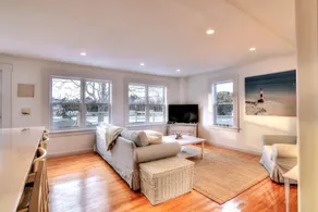 The Whale House - Image 3