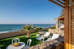 Alice's Seaside Residence - Image 5