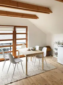 DELIGHTFUL GUEST ROOM at LINZER PÖSTLINGBERG - Image 2