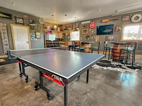 Eclectic Cozy Cabin w/ GameRoom, HotTub & FirePit - Image 3