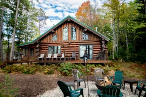 Cozy Eagle River Lakeside Log Cabin on Sunset Lake - Image 3