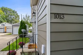 Olive Street Bungalow - Image 3