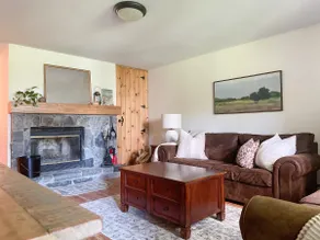 Cozy VT Golf/Ski/Hiking Condo-7 mins to Mt. Snow! - Image 2