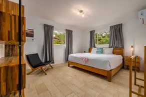 Villa with Modern Decor 3BR 2BA w/ Large Pool - Image 2