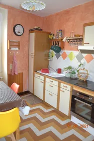 Ground floor apartment in house near city center. - Image 2