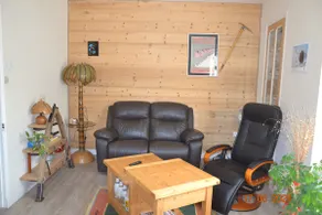 Ground floor apartment in house near city center. - Image 3